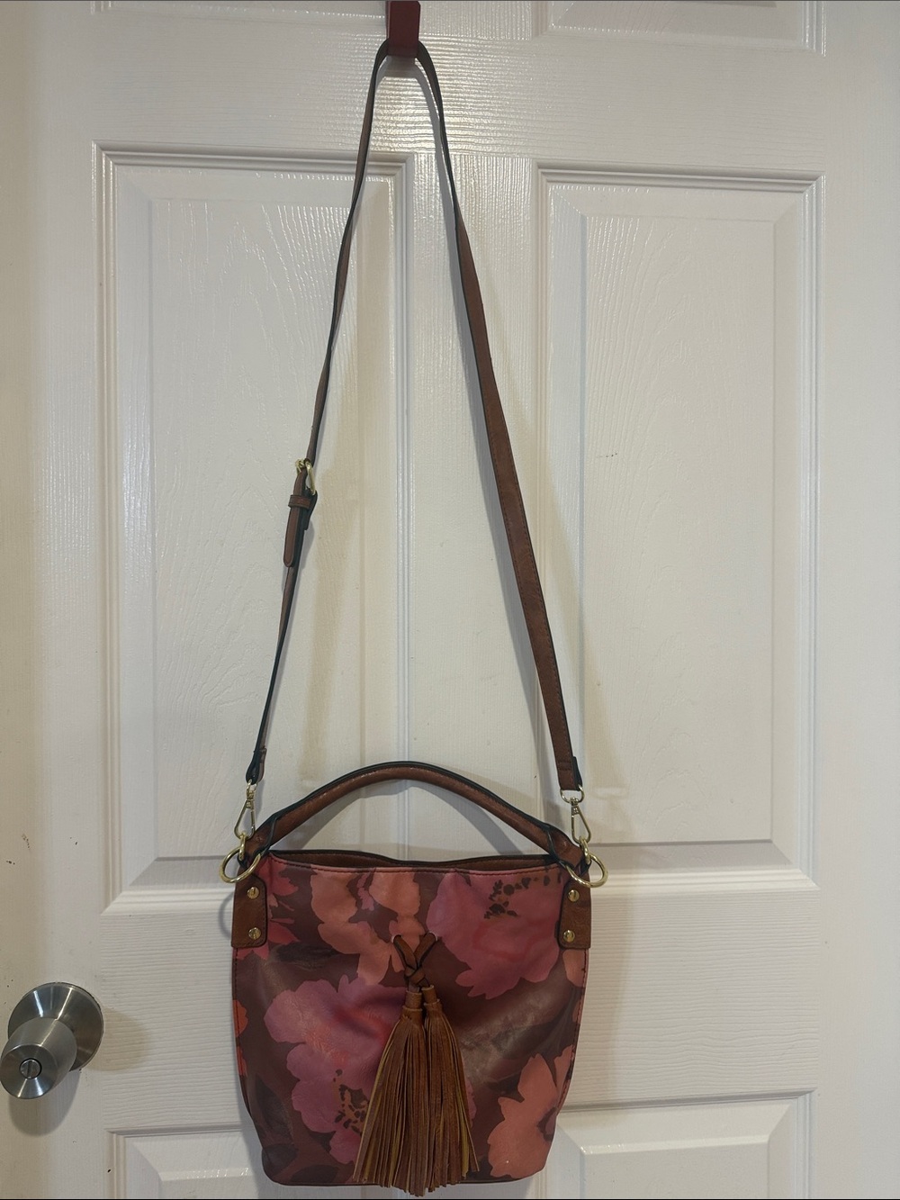 The Pioneer Woman Floral Bucket Crossbody Handbag Vegan Leather Mauve/Brown Rose